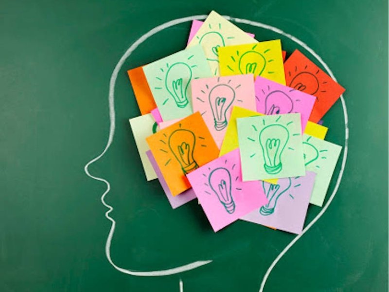 Anamnesis: Pensar en Tiempo de Ruido